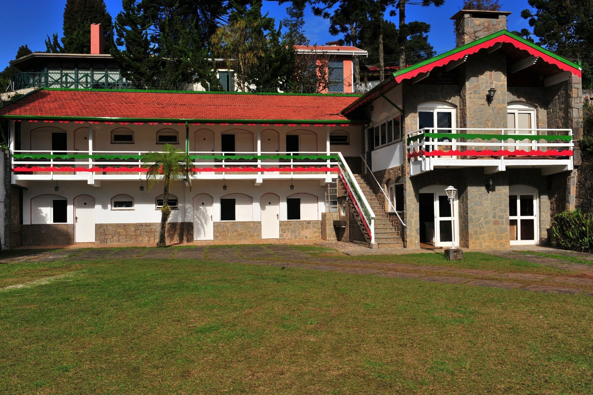 Pousada Villaggio Di Roma Campos do Jordão المظهر الخارجي الصورة